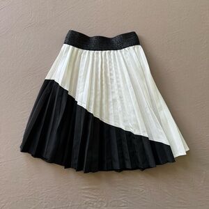 Alitsa Pleated Mini Skirt